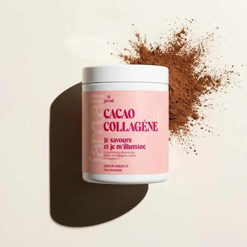 Pot de Cacao Collagène Jamali sur fond crème avec poudre de cacao